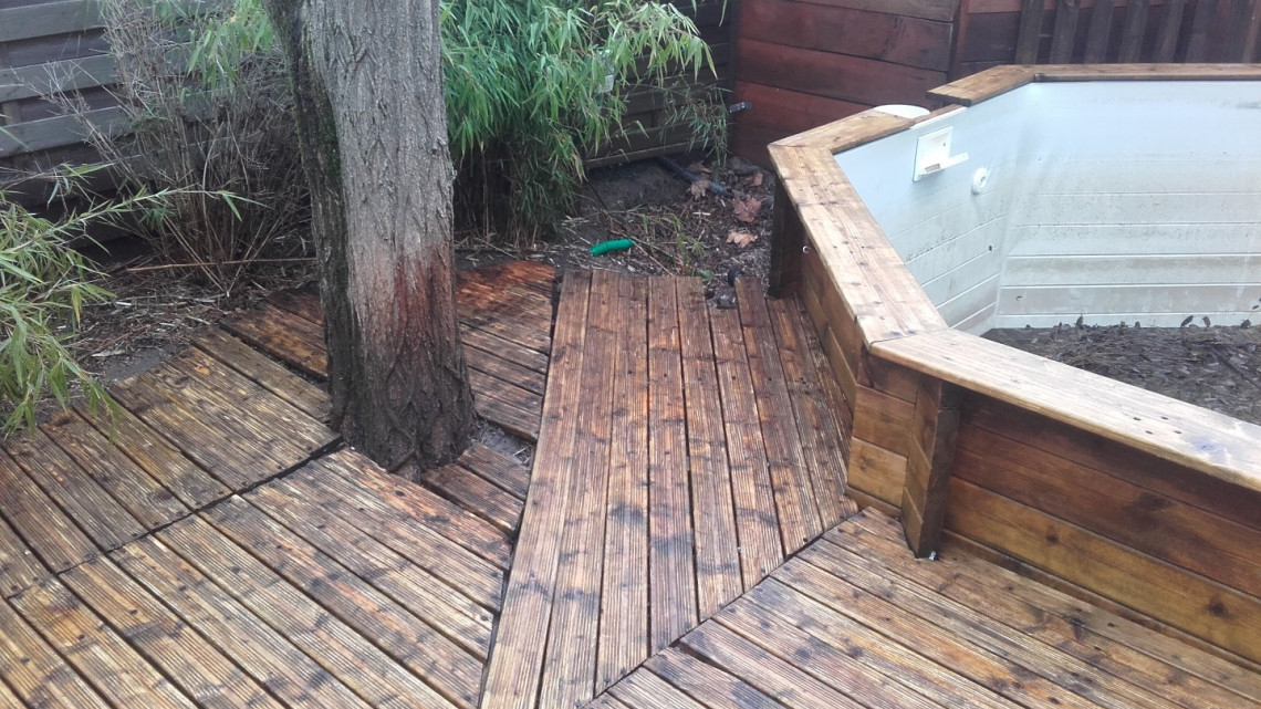 Entretien et rénovation terrasse et piscine bois à SAINT-JEAN-D'ARDIÈRES (69)