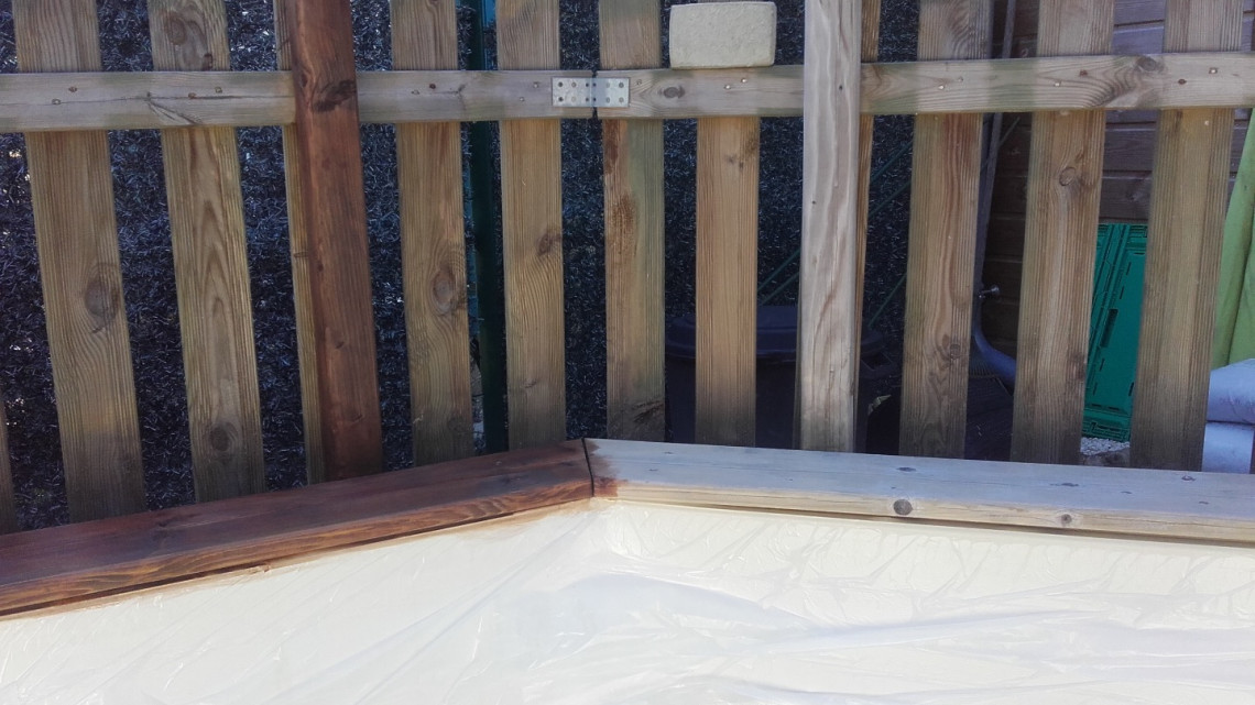 Entretien et rénovation terrasse et piscine bois à SAINT-JEAN-D'ARDIÈRES (69)