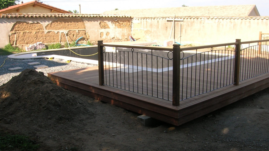 Aménagement abords de piscine SAINT-GEORGES-DE-RENEINS