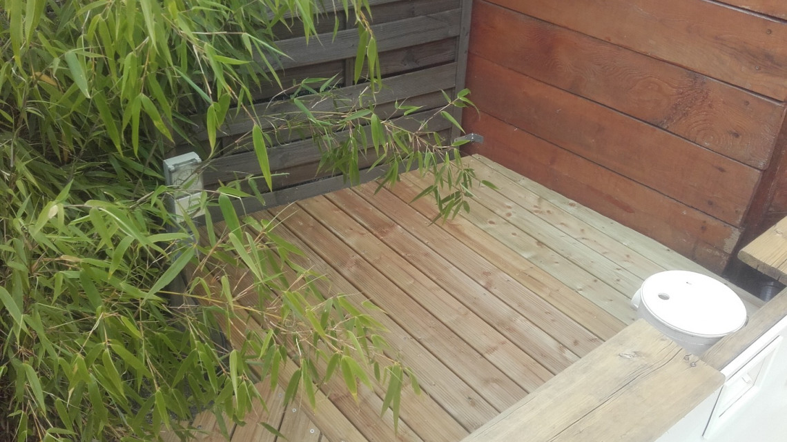 Entretien et rénovation terrasse et piscine bois à SAINT-JEAN-D'ARDIÈRES (69)