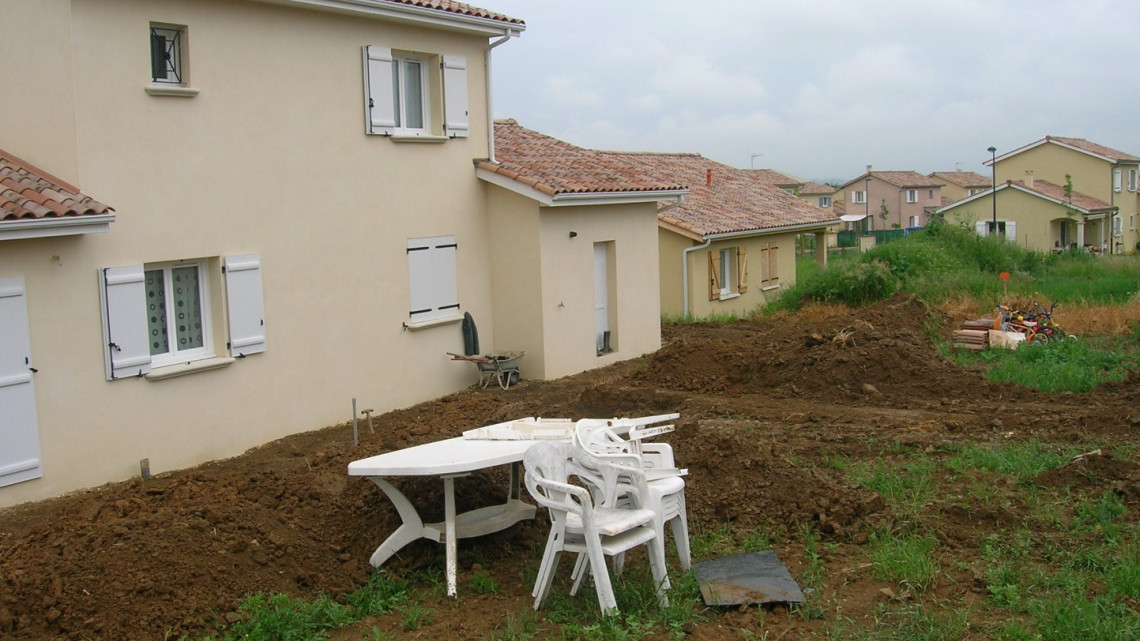 Aménagement extérieur à BELLEVILLE (69)