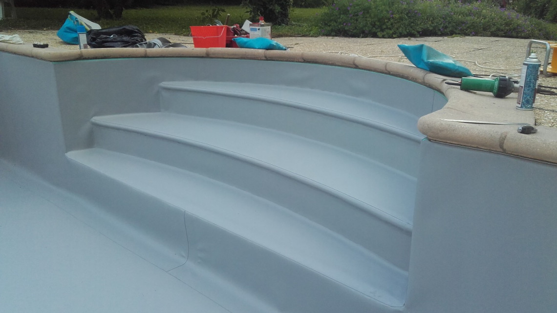 Rénovation piscine en béton à  MARCILLY-D'AZERGUES