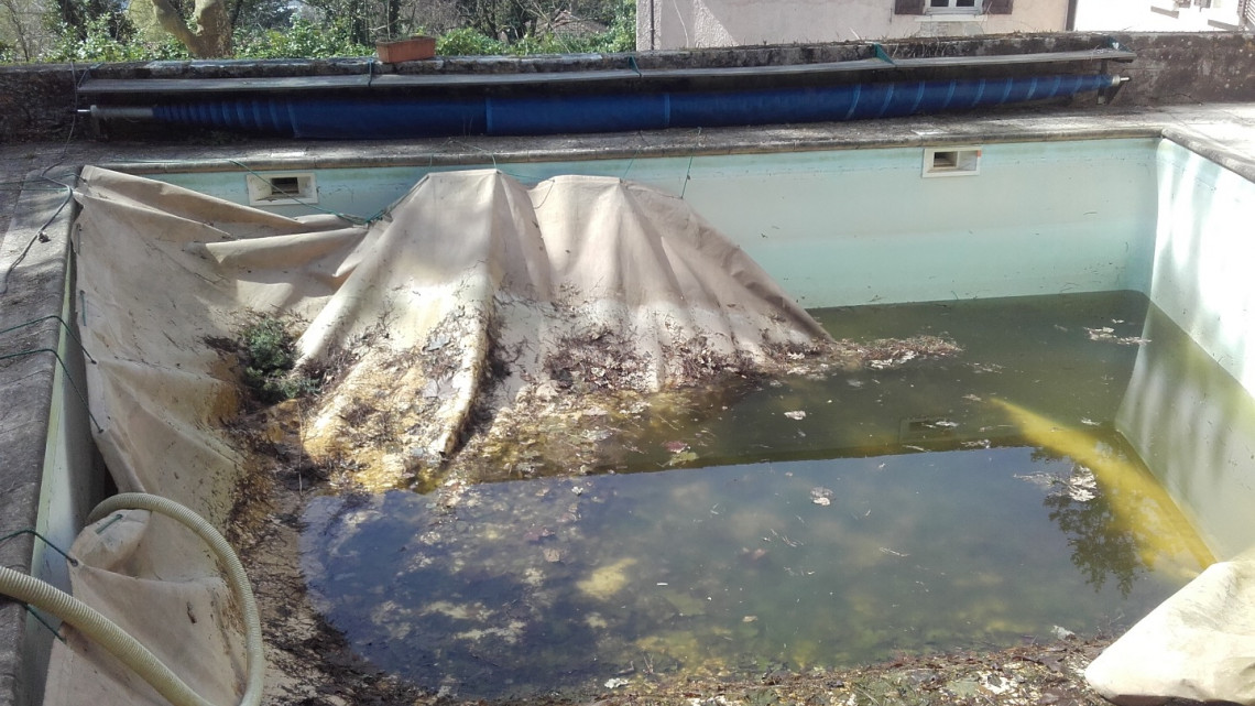 Rénovation piscine à JASSANS RIOTTIER