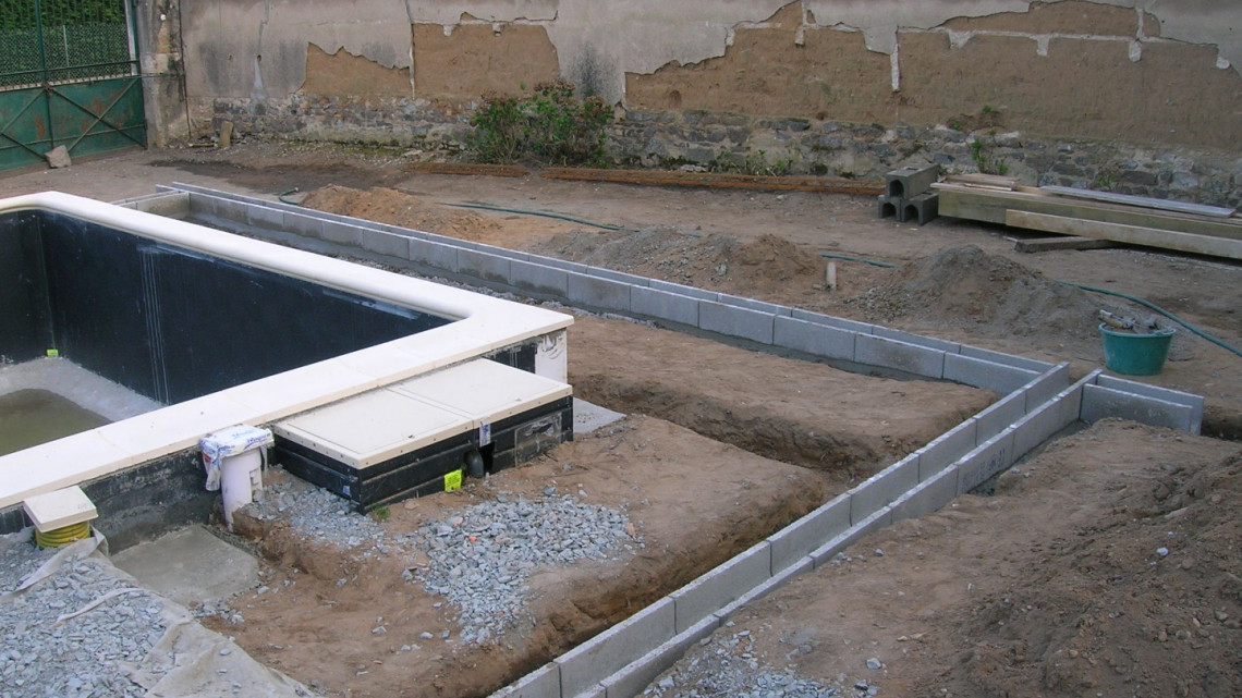 Aménagement abords de piscine SAINT-GEORGES-DE-RENEINS