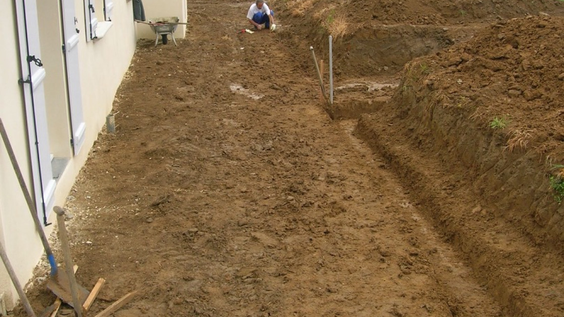 Aménagement extérieur à BELLEVILLE (69)