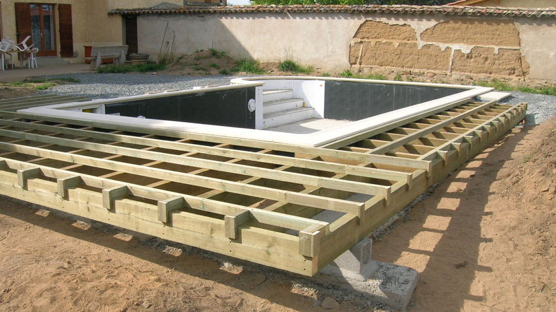 Aménagement abords de piscine SAINT-GEORGES-DE-RENEINS