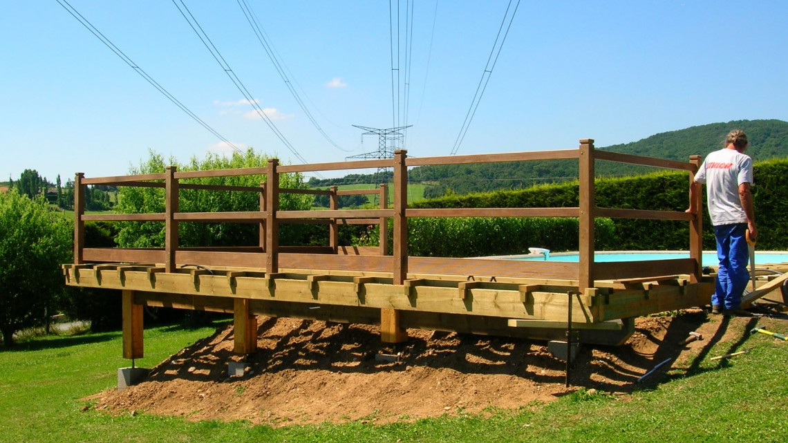 Conception et réalisation Terrasse bois à LENTILLY (69)