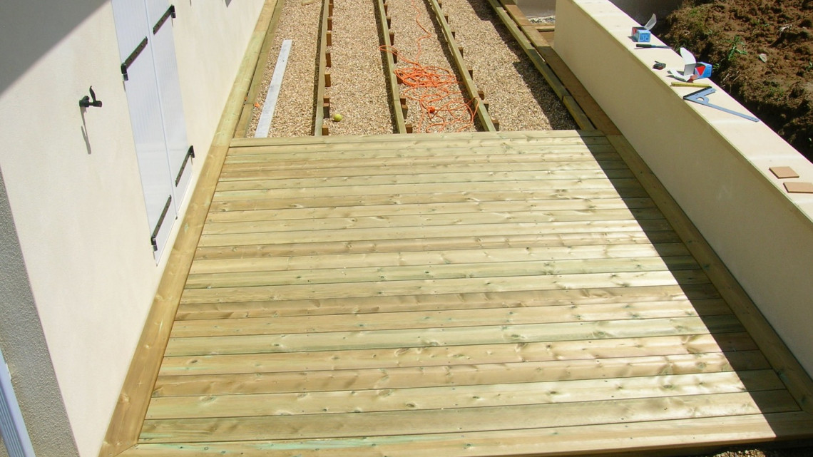 Aménagement extérieur à BELLEVILLE (69)