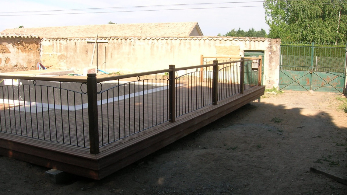 Aménagement abords de piscine SAINT-GEORGES-DE-RENEINS