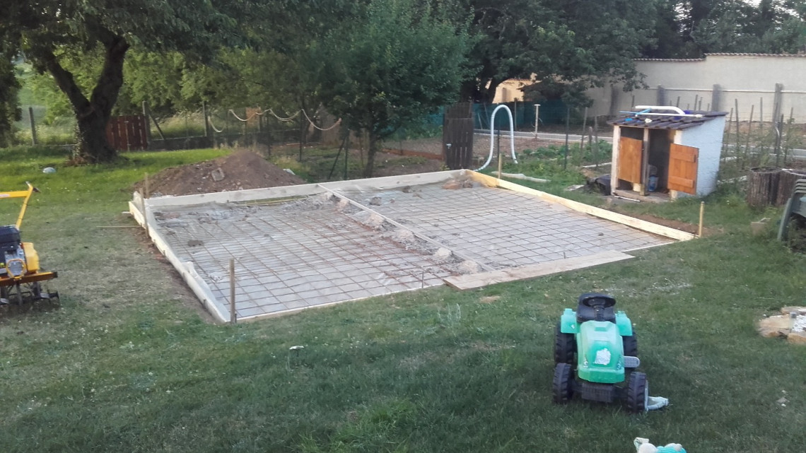 Piscine bois hexagonale à JARNIOUX