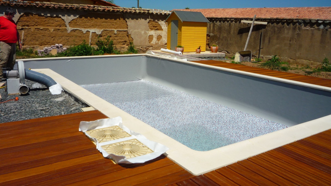 Aménagement abords de piscine SAINT-GEORGES-DE-RENEINS