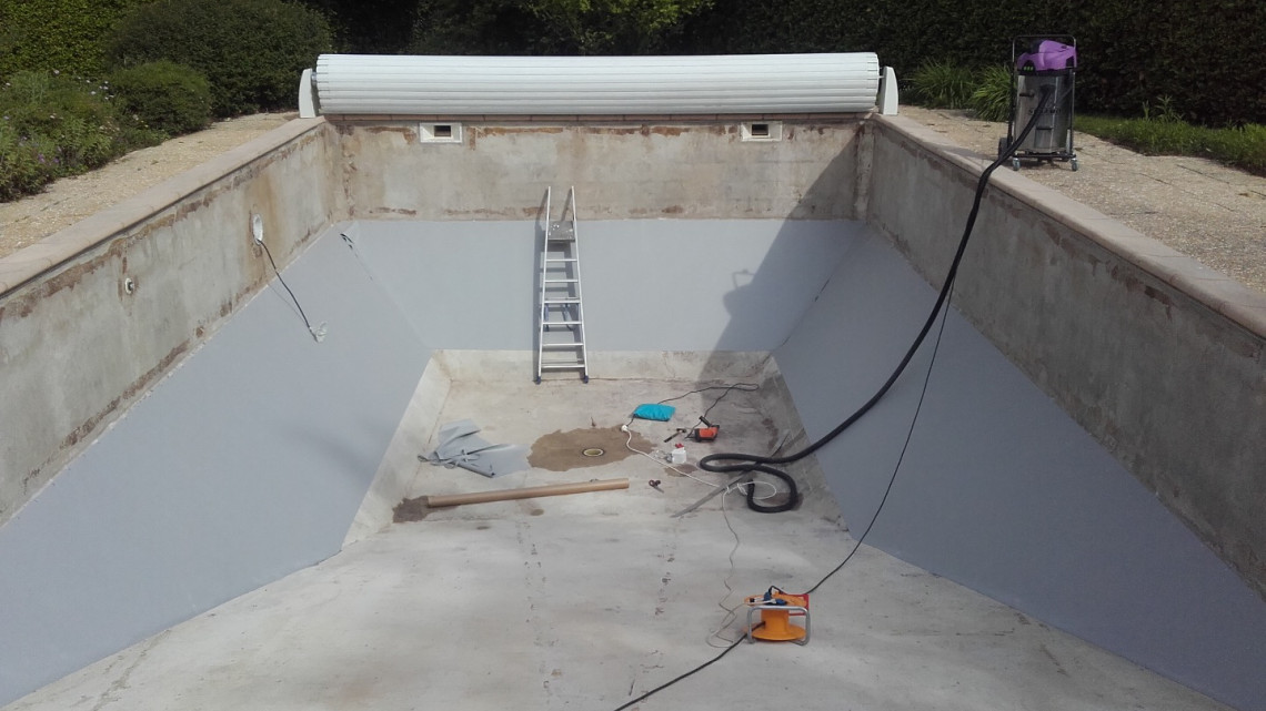 Rénovation piscine en béton à  MARCILLY-D'AZERGUES