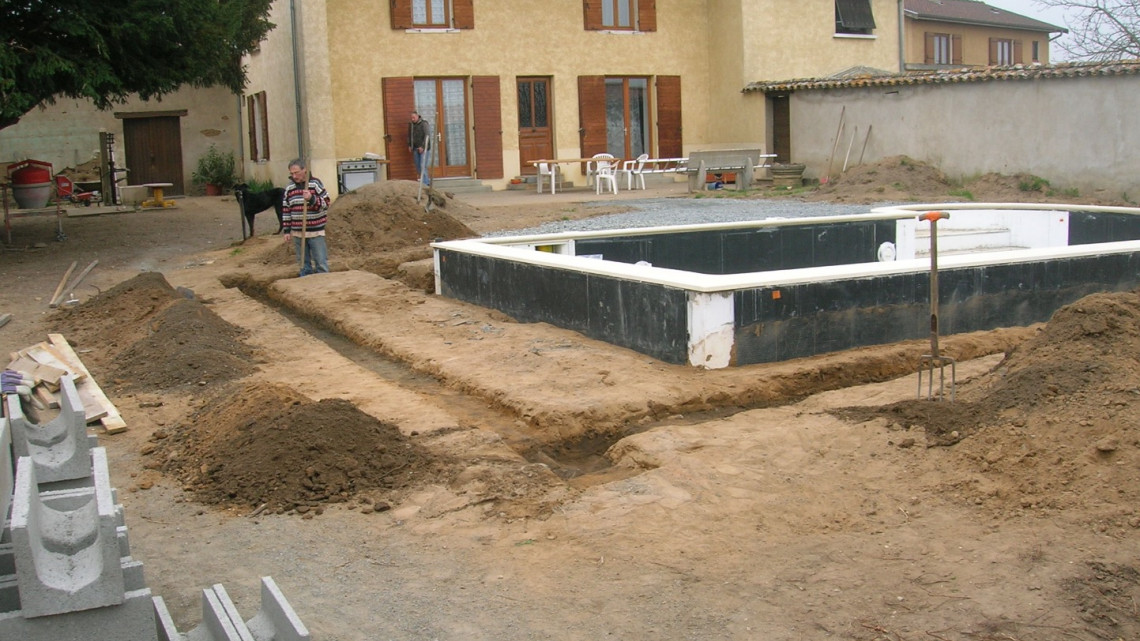 Aménagement abords de piscine SAINT-GEORGES-DE-RENEINS