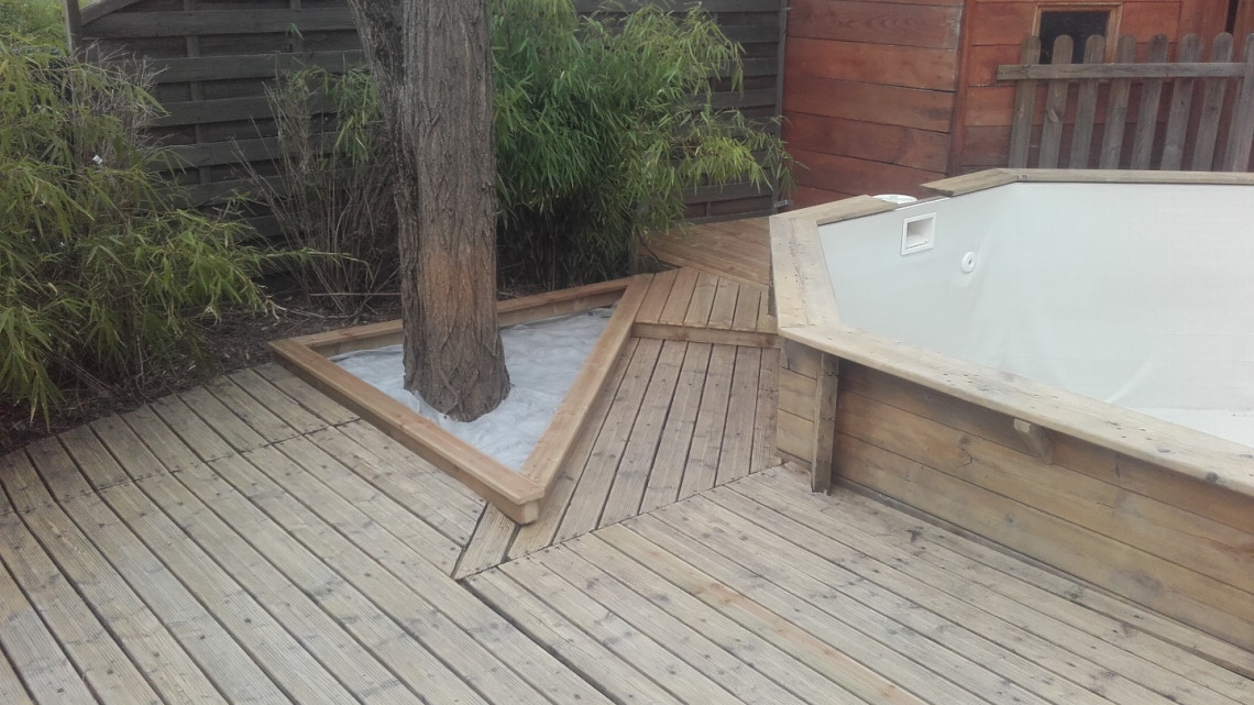 Entretien et rénovation terrasse et piscine bois à SAINT-JEAN-D'ARDIÈRES (69)