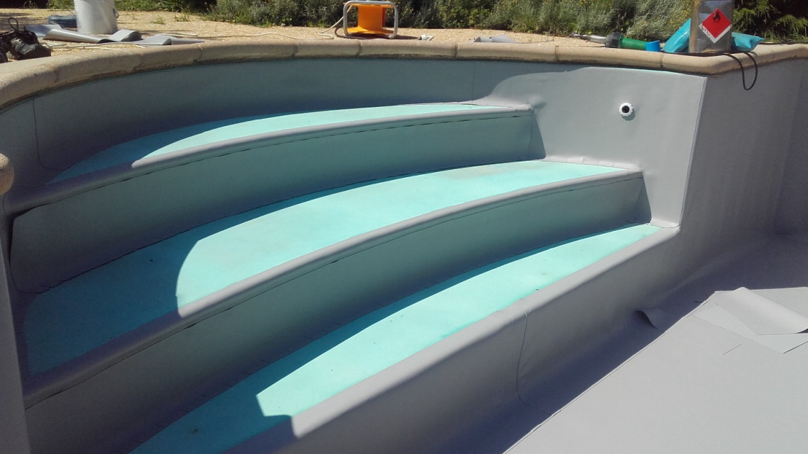 Rénovation piscine en béton à  MARCILLY-D'AZERGUES