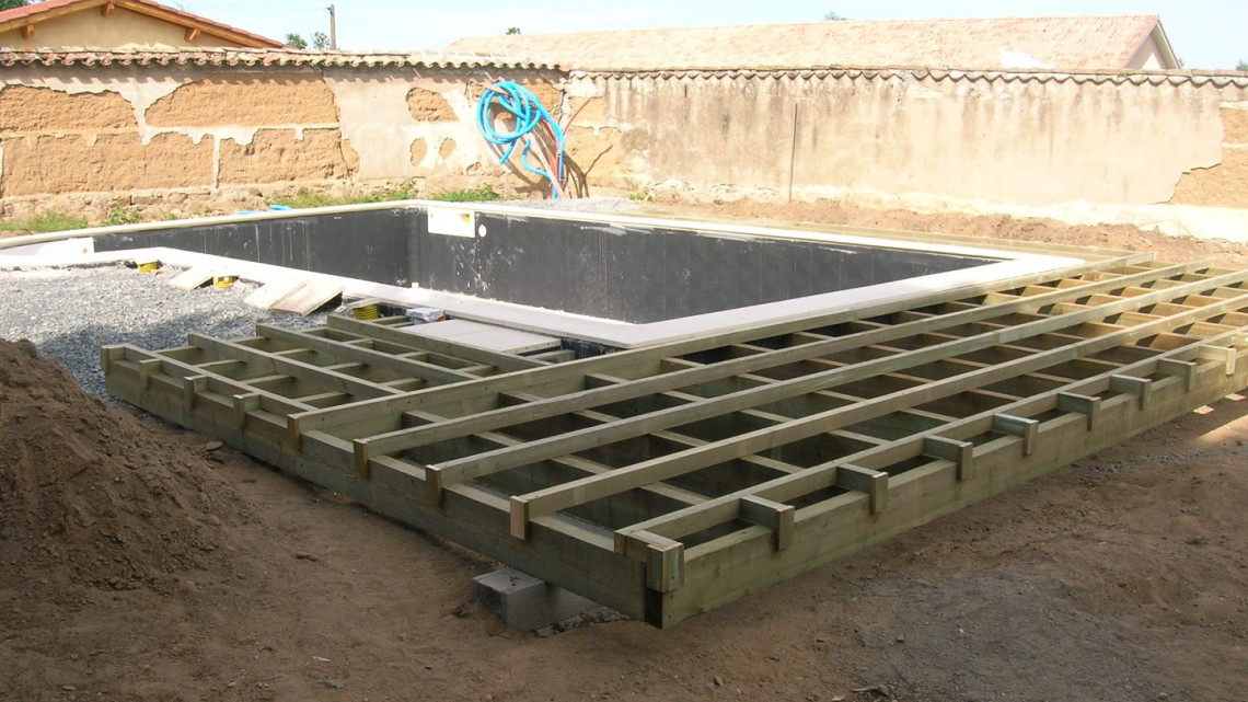 Aménagement abords de piscine SAINT-GEORGES-DE-RENEINS