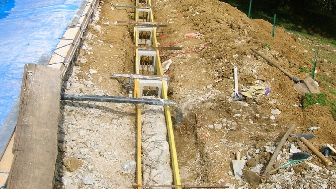 Conception et réalisation terrasse bois suspendue et garde corps à QUINCIÉ-EN-BEAUJOLAIS