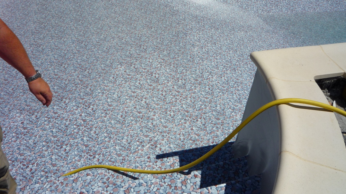 Aménagement abords de piscine SAINT-GEORGES-DE-RENEINS