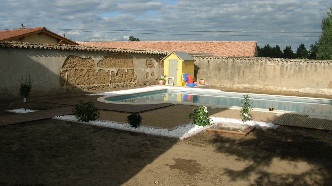 Aménagement abords de piscine SAINT-GEORGES-DE-RENEINS