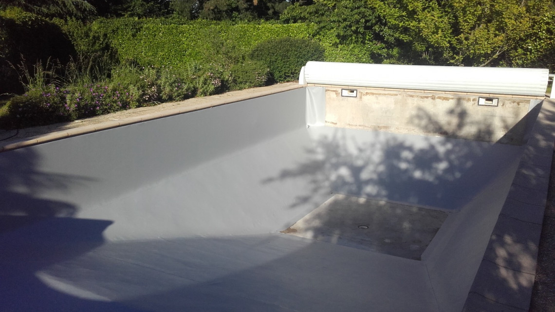 Rénovation piscine en béton à  MARCILLY-D'AZERGUES